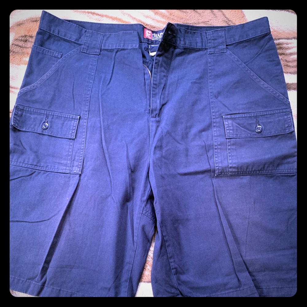 Chaps Cargo shorts size 42